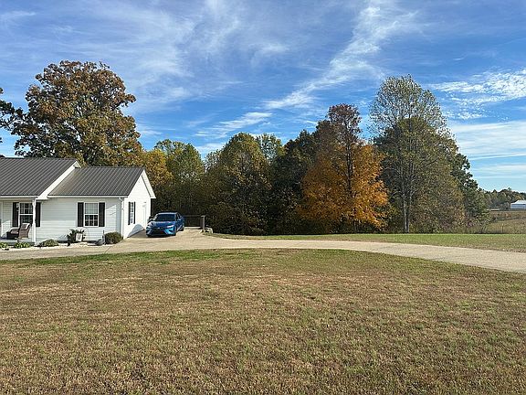 2nd image of 169 Centerview Rough River Ln