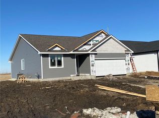 965 Locust St, Waukee, IA 50263