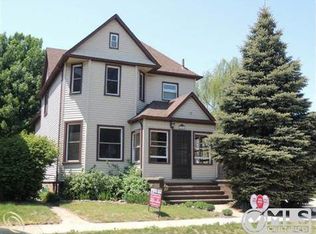1856 2nd St, Wyandotte, MI 48192