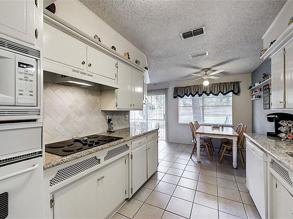 5th image of 3713 Lynnwood Dr