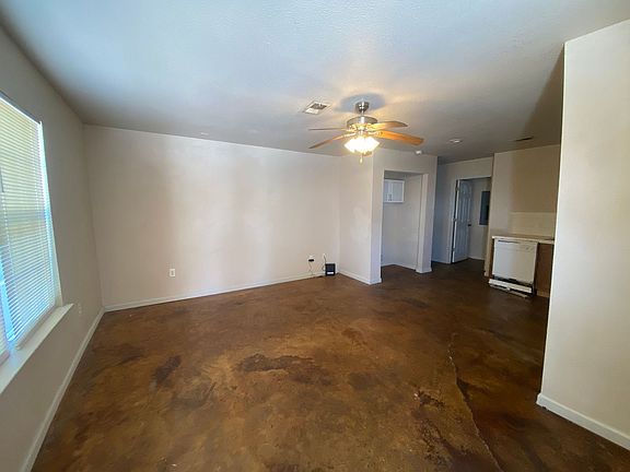3rd image of 1723 W Matthews Ave #C