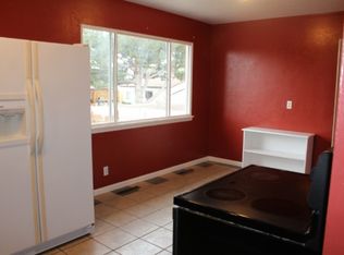 2612 Ridgewood Ln, Pueblo, CO 81005