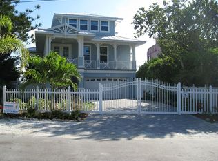 242 S Harbor Dr, Holmes Beach, FL 34217
