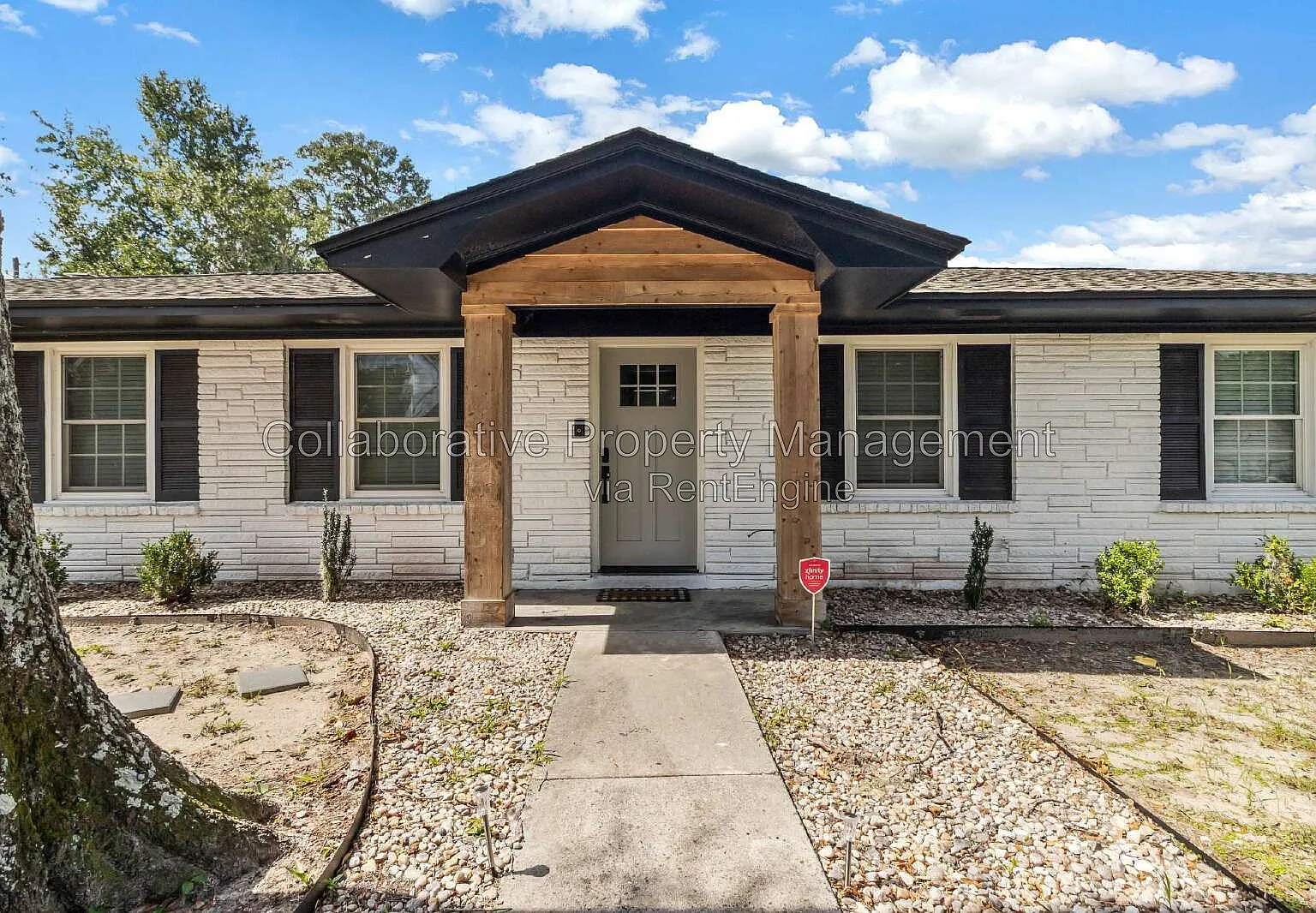 3 bed, 2.0 bath, 1519 sqft, $3,200 — Photo 2