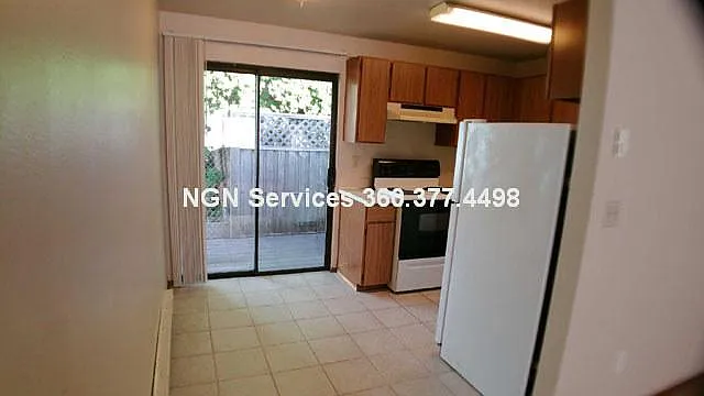 1325 Ivy Rd #A — Photo 3