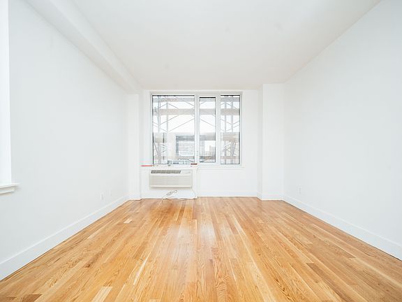 3rd image of 1247 Atlantic Ave #403