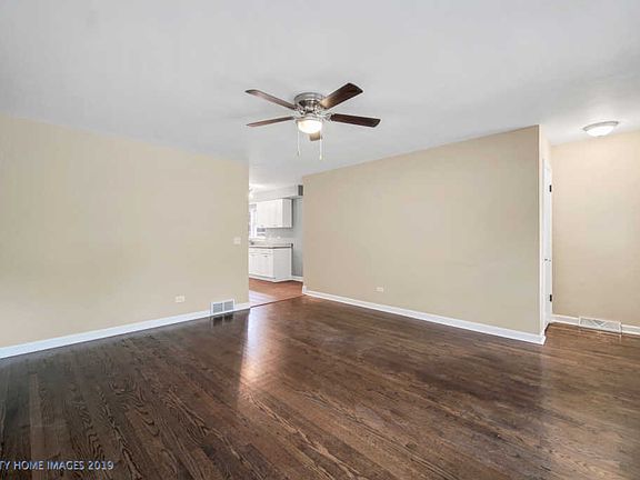 4th image of 1357 N Lawndale Ave