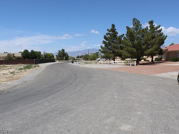 4th image of 3181 S Margarita Ave