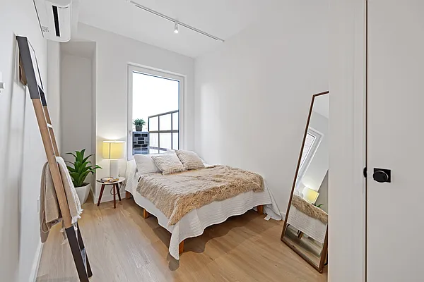 Rented by Carroll Development Leasing LLC | media 5