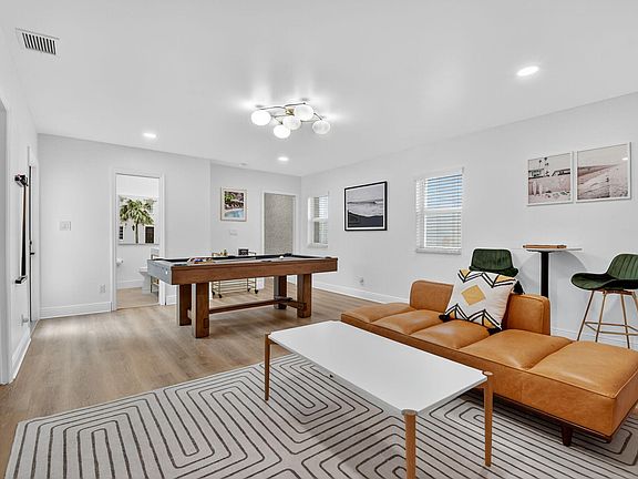 4th image of 1001 NE 16th Street