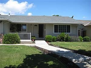 1st image of 967 Woodgrove Ln