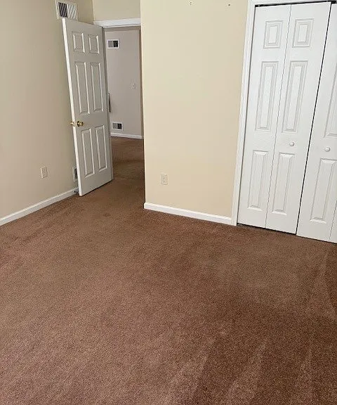 220 Heathersage Dr — Photo 4
