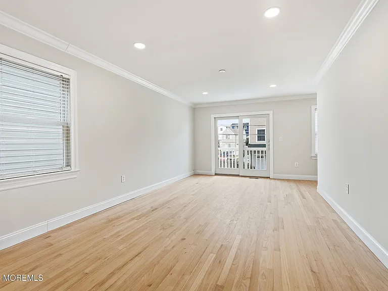 21 New St — Photo 10