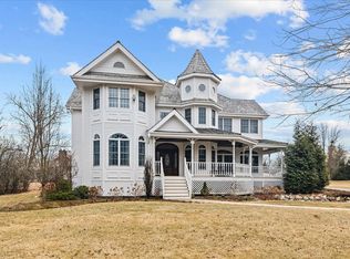 1155 Windhaven Ct, Lake Forest, IL 60045