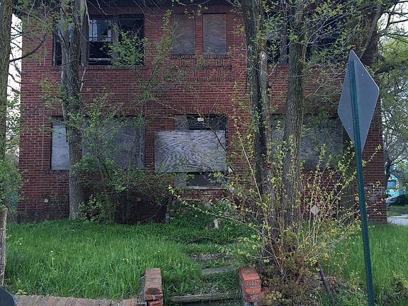 2nd image of 1400 Lakefront Ave