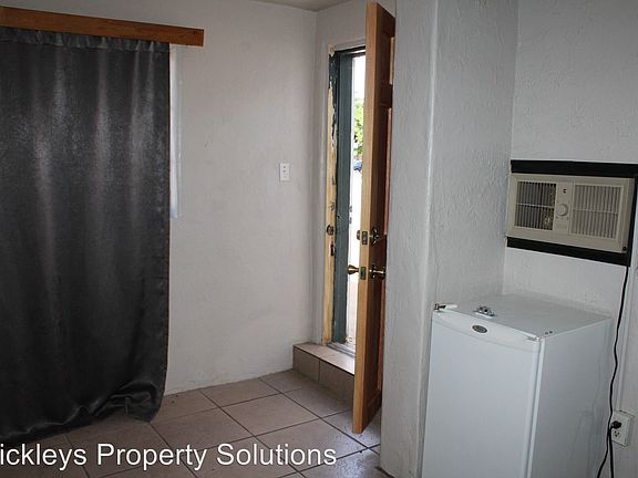 4th image of 1800 Gold Ave SE #B