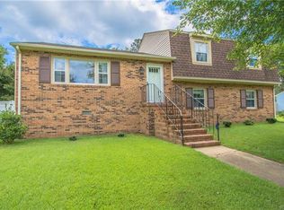 10907 Appletree Ln, North Prince George, VA 23860