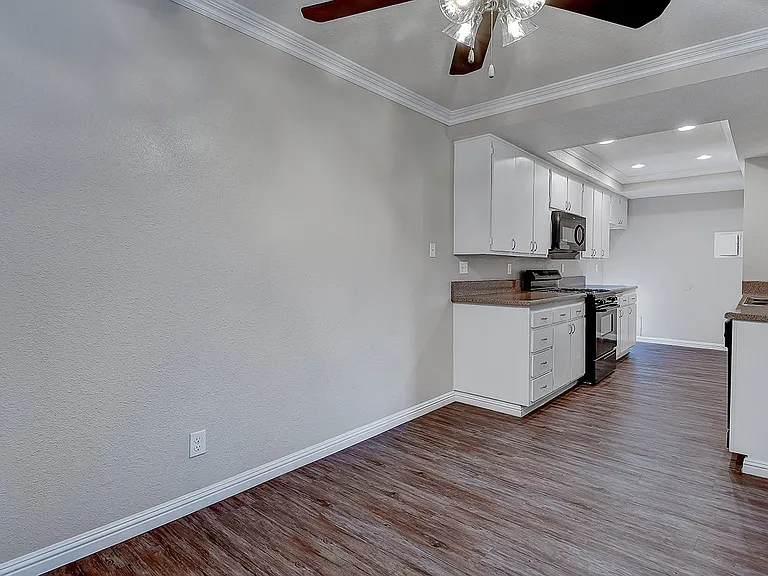 Grande Apartment Homes Living Area