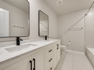 4813 Cleves Ave, Aubrey, TX 76227