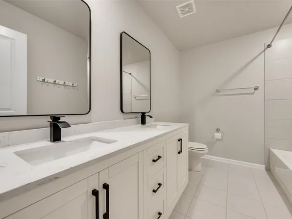 4813 Cleves Ave, Aubrey, TX 76227