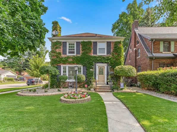 22260 Olmstead St, Dearborn, MI 48124