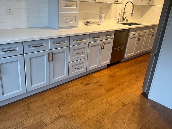 3rd image of 18974 Sara Park Cir