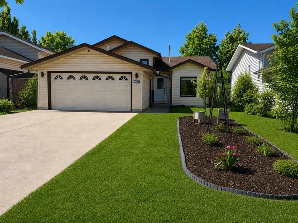 7818 E Mission Heights Dr, Grande Prairie, AB T8W 1Y2