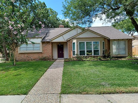 2nd image of 15903 Brookvilla Dr