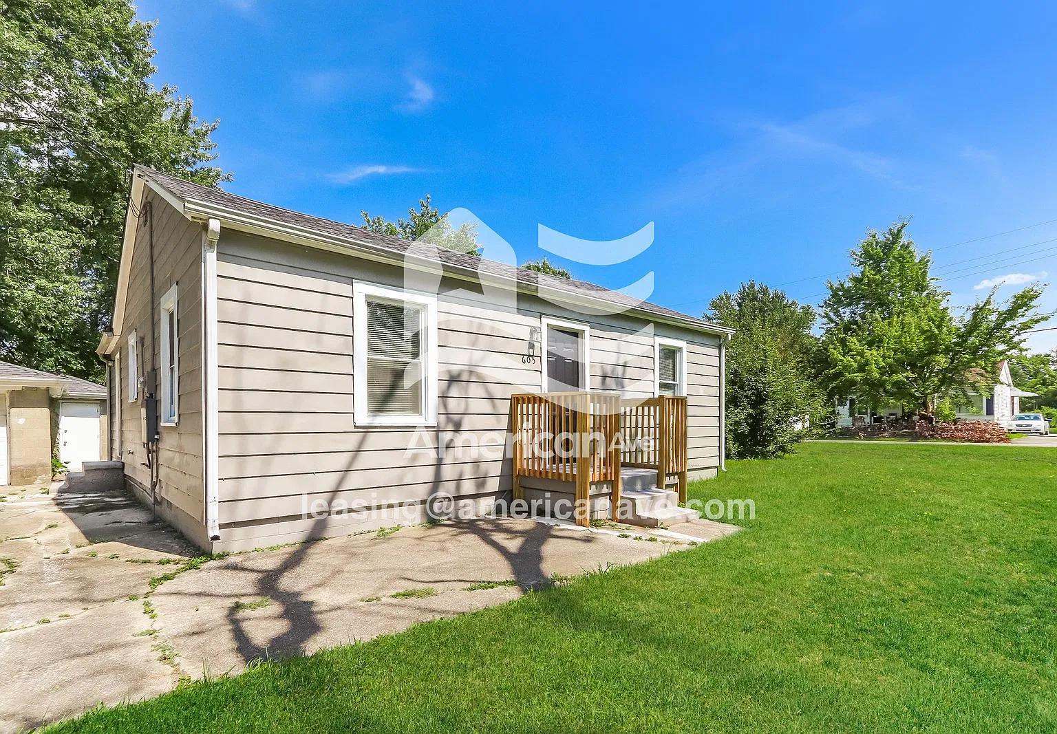 3 bed, 1.0 bath, 1030 sqft, $1,480 — Photo 2
