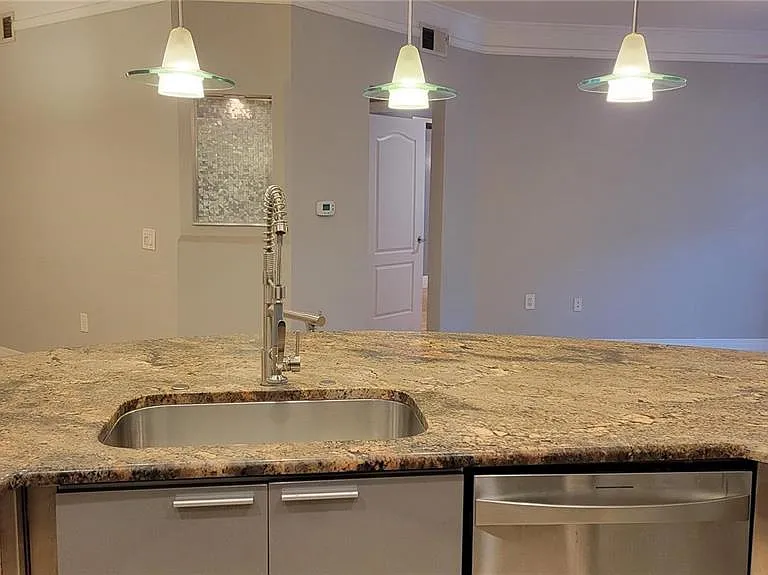 5168 Northridge Rd #106 — Photo 6