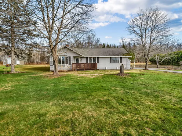272 Enfield Road, Lincoln, ME 04457