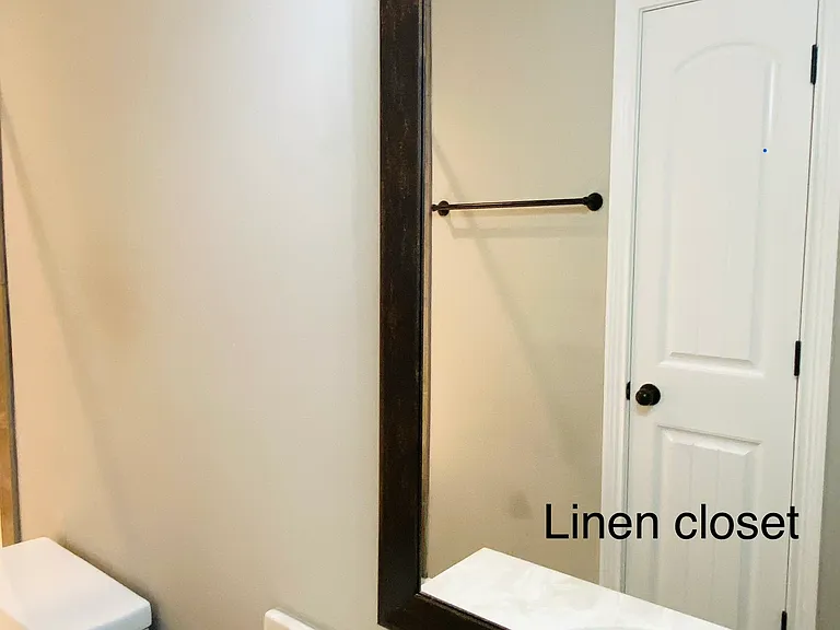 1194 Eagles Bluff Dr — Photo 35