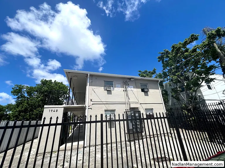 1948 NW 2nd Ct — Photo 12