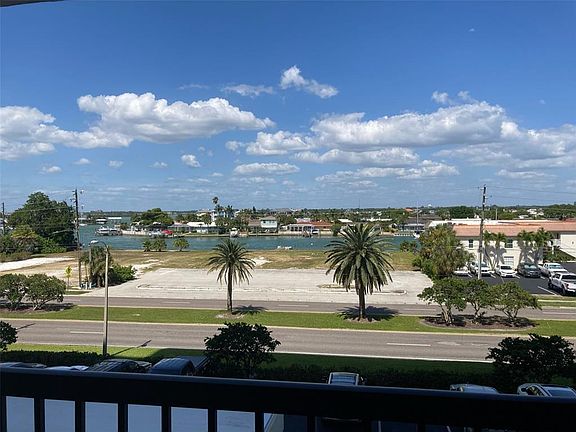 2nd image of 400 Island Way APT 310