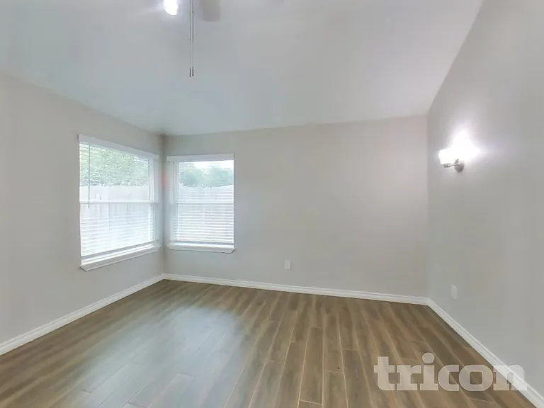 15614 Fox Springs Dr — Photo 8
