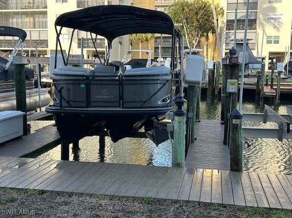 4361 Bay Beach Ln, Fort Myers Beach, FL 33931