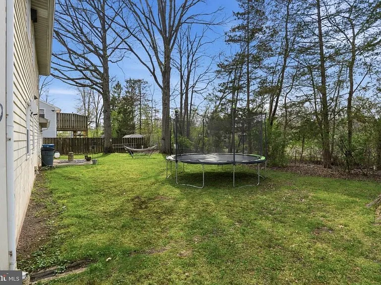 311 E Park Ave — Photo 10