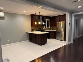 5856 78th St, Middle Village, NY