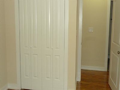 5th image of 5715 N Kenmore Ave APT 1B