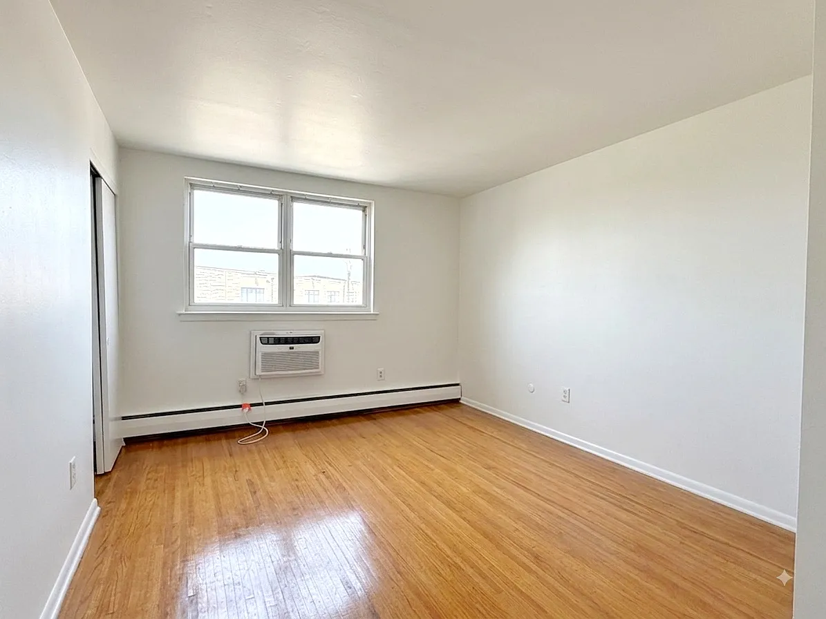 2 bed, 820 sqft, $1,400 — Photo 4