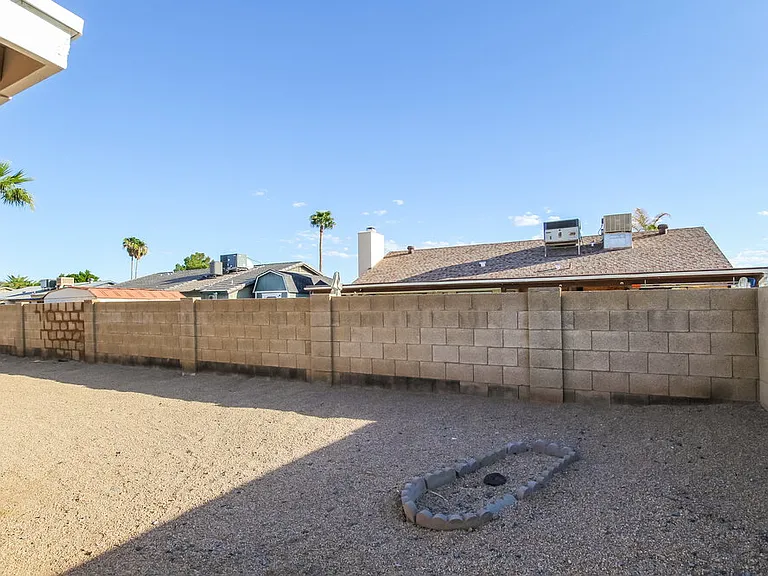 5215 W Diana Ave — Photo 15