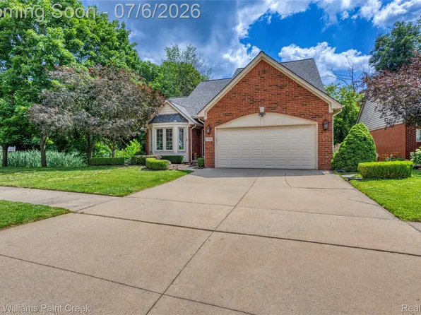 57558 Suffield Dr, Washington, MI 48094