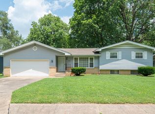 1343 W Broadmoor St, Springfield, MO 65807