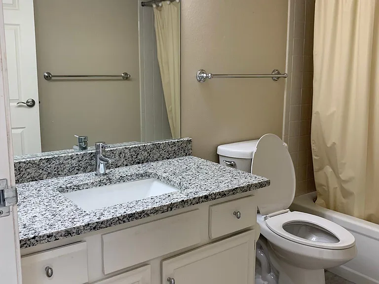 14152 E Linvale Pl #404 — Photo 8