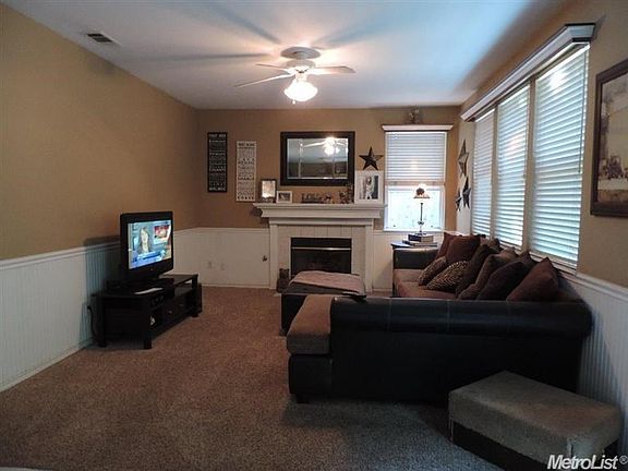 5th image of 3931 Bridlewood Cir
