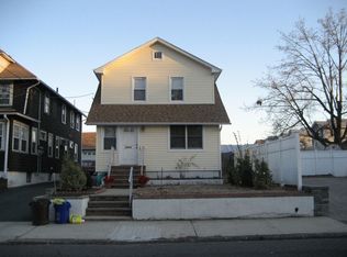 336 Riverside Ave, Lyndhurst, NJ 07071