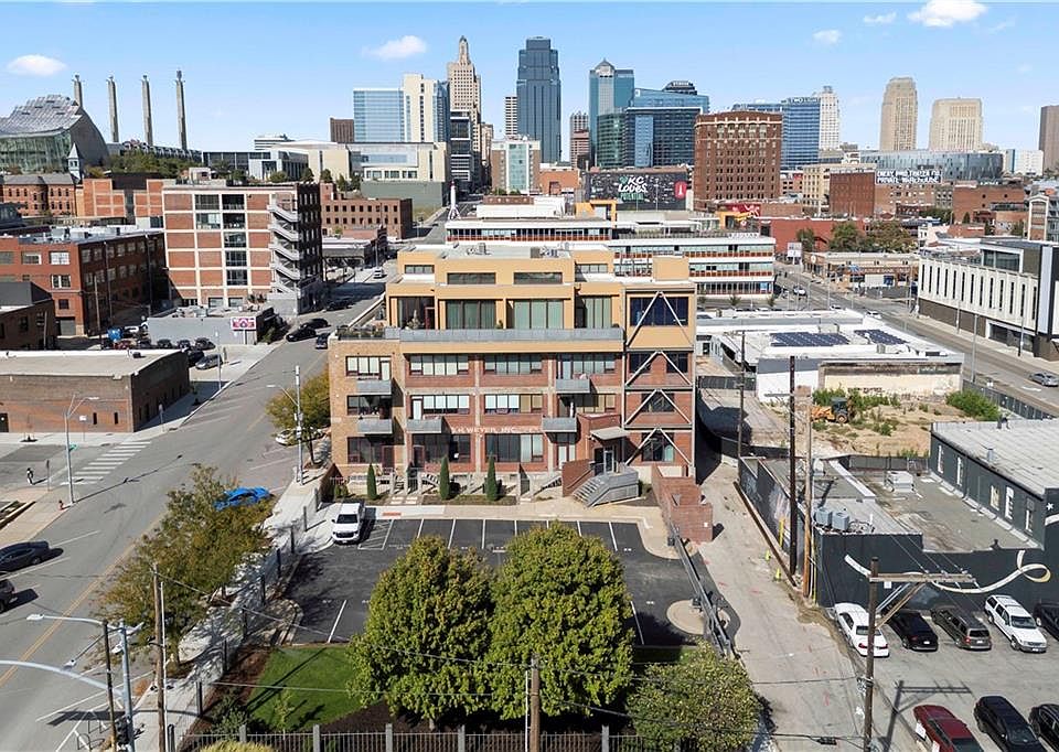 1st image of 1819 Baltimore 302 St