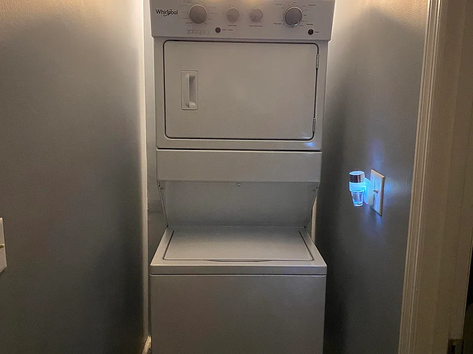washer and dryer included