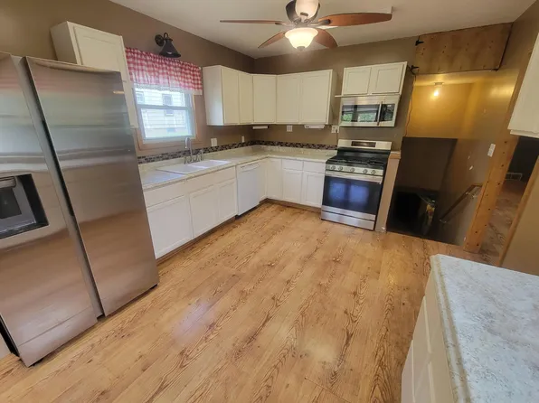 1401 Todd Ave, Albert Lea, MN 56007