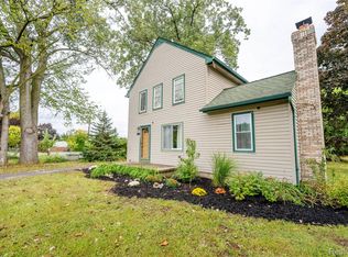 8853 Beech Daly Rd, Taylor, MI 48180